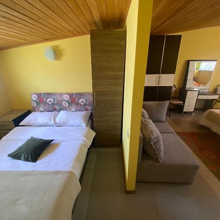 Park Hotel Тбилиси Екстериор снимка