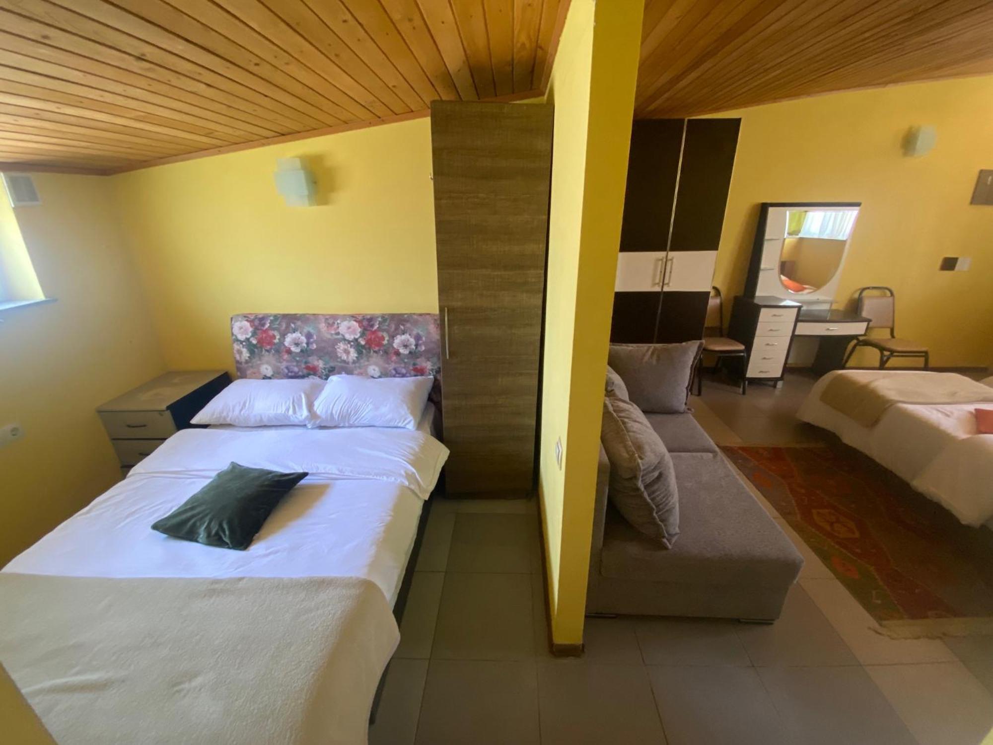 Park Hotel Тбилиси Екстериор снимка